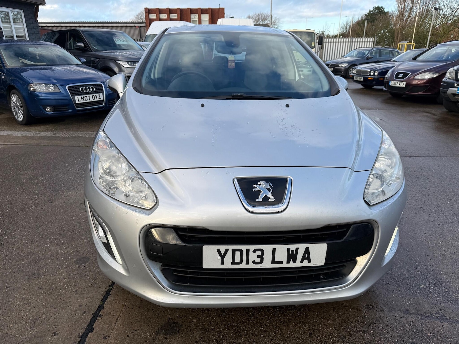 Used Peugeot 308 2013 for sale - 76964386: Photo 14