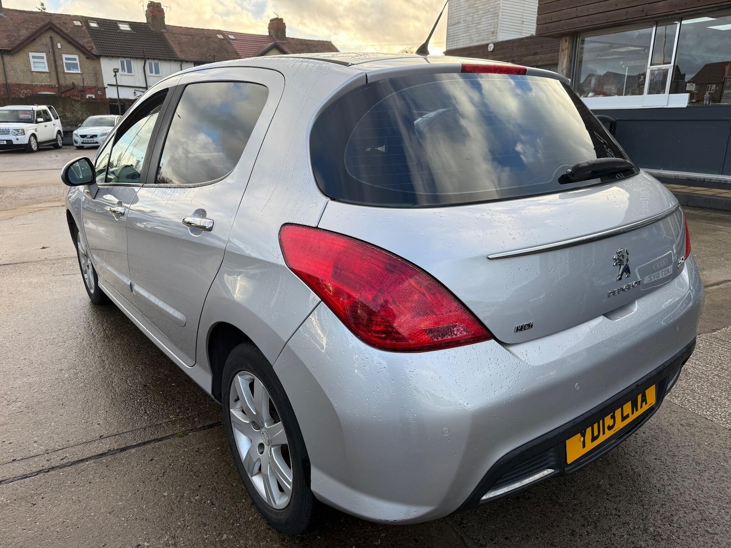 Used Peugeot 308 2013 for sale - 76964386: Photo 2
