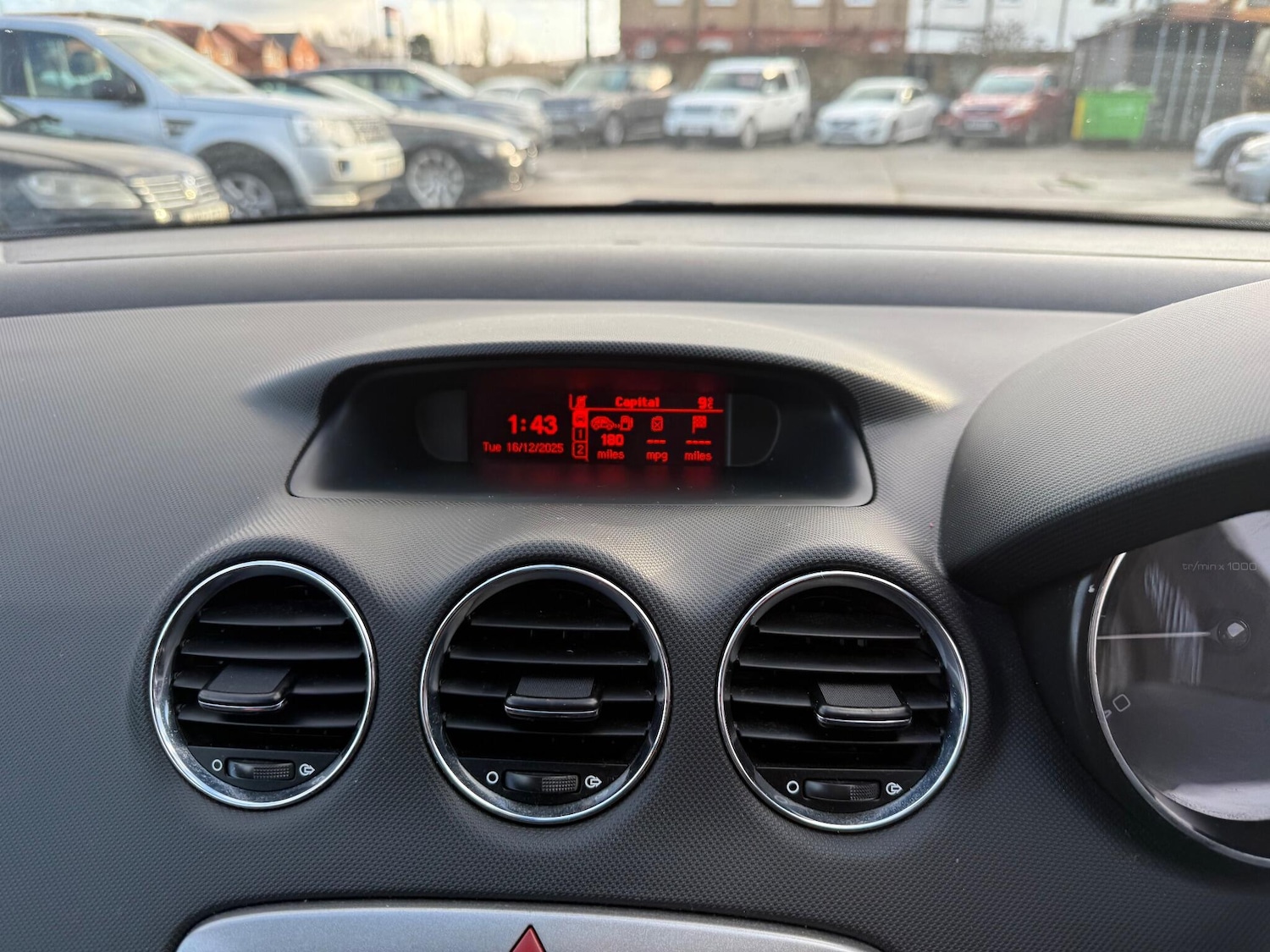 Used Peugeot 308 2013 for sale - 76964386: Photo 8