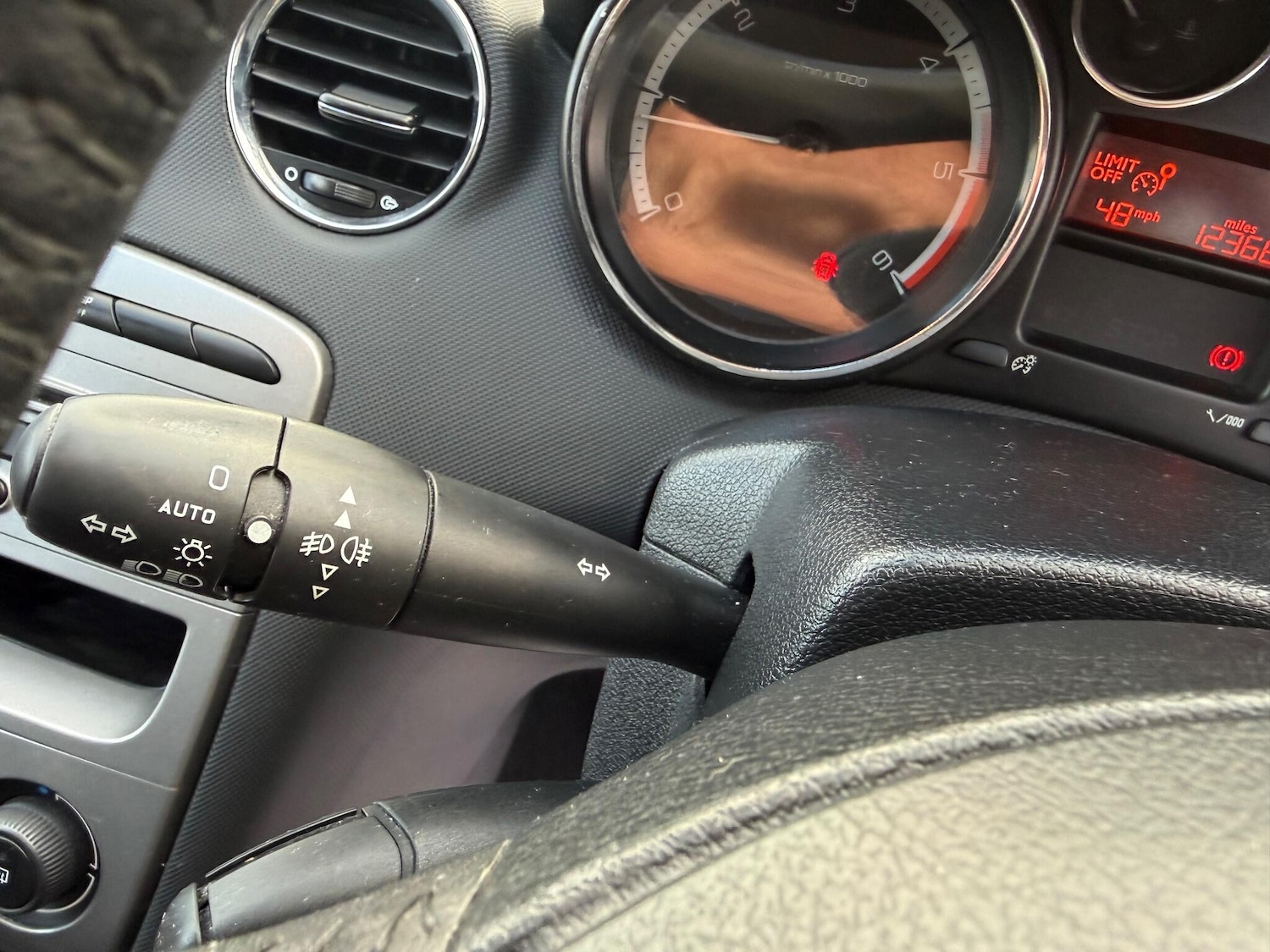 Used Peugeot 308 2013 for sale - 76964386: Photo 9