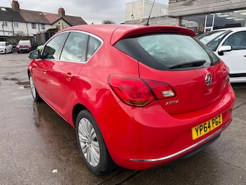 Used Vauxhall Astra 2015 for sale - 77574118: Photo