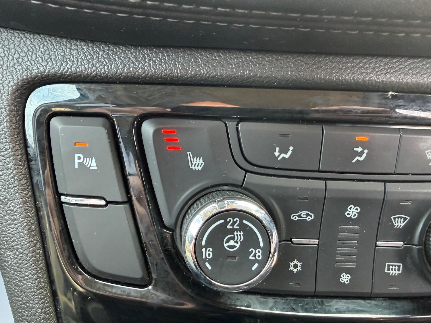 Used Vauxhall Mokka X for sale - 77958102: Photo 11