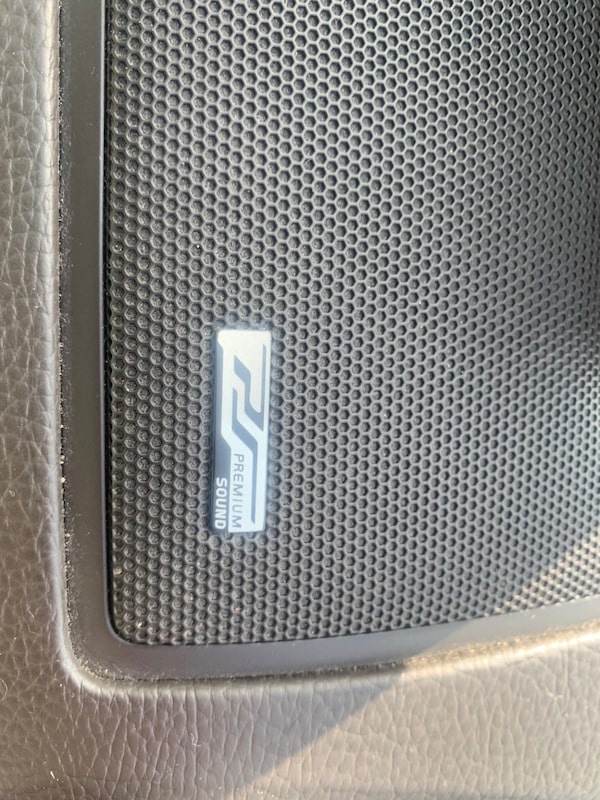 Used Volvo XC90 2010 for sale - 75269203: Photo 19
