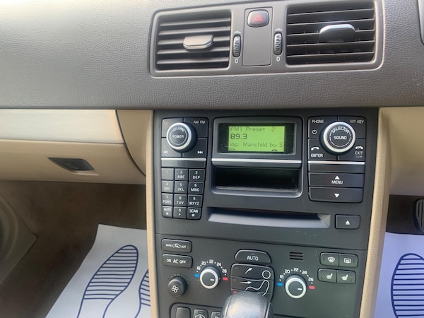 Used Volvo XC90 2010 for sale - 75269203: Photo 8