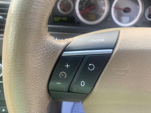 Used Volvo XC90 2010 for sale - 75269203: Photo 9
