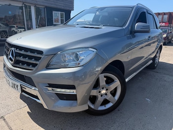 Used Mercedes-Benz M Class 2012 for sale - 79159135: Photo