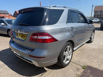 Used Mercedes-Benz M Class 2012 for sale - 79159135: Photo