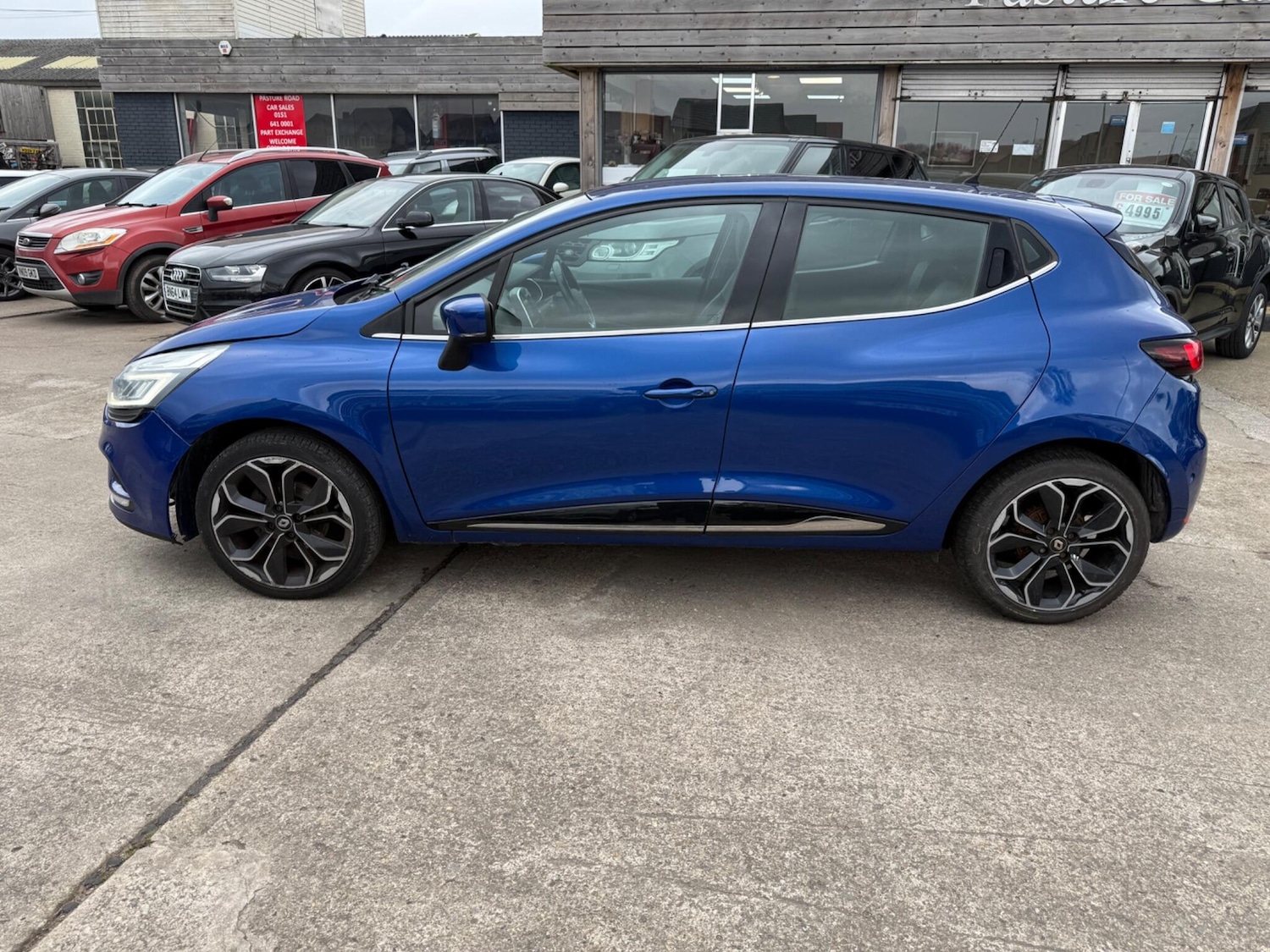 Used Renault Clio 2017 for sale - 77377252: Photo 19