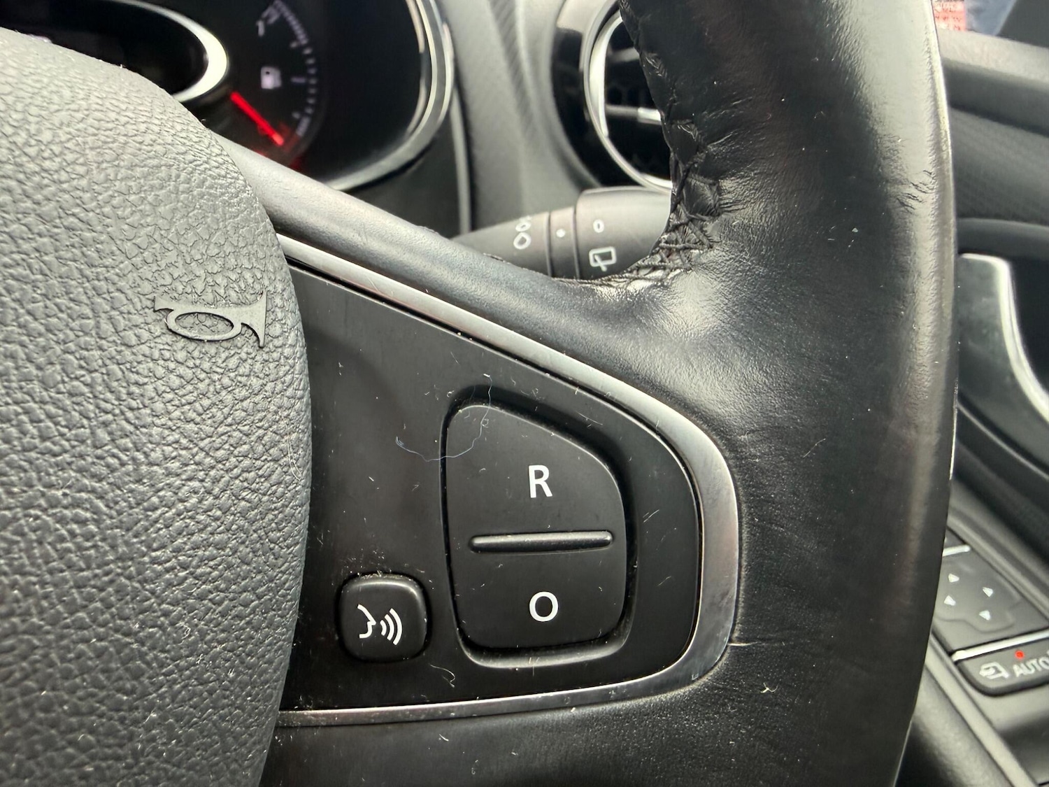 Used Renault Clio 2017 for sale - 77377252: Photo 9