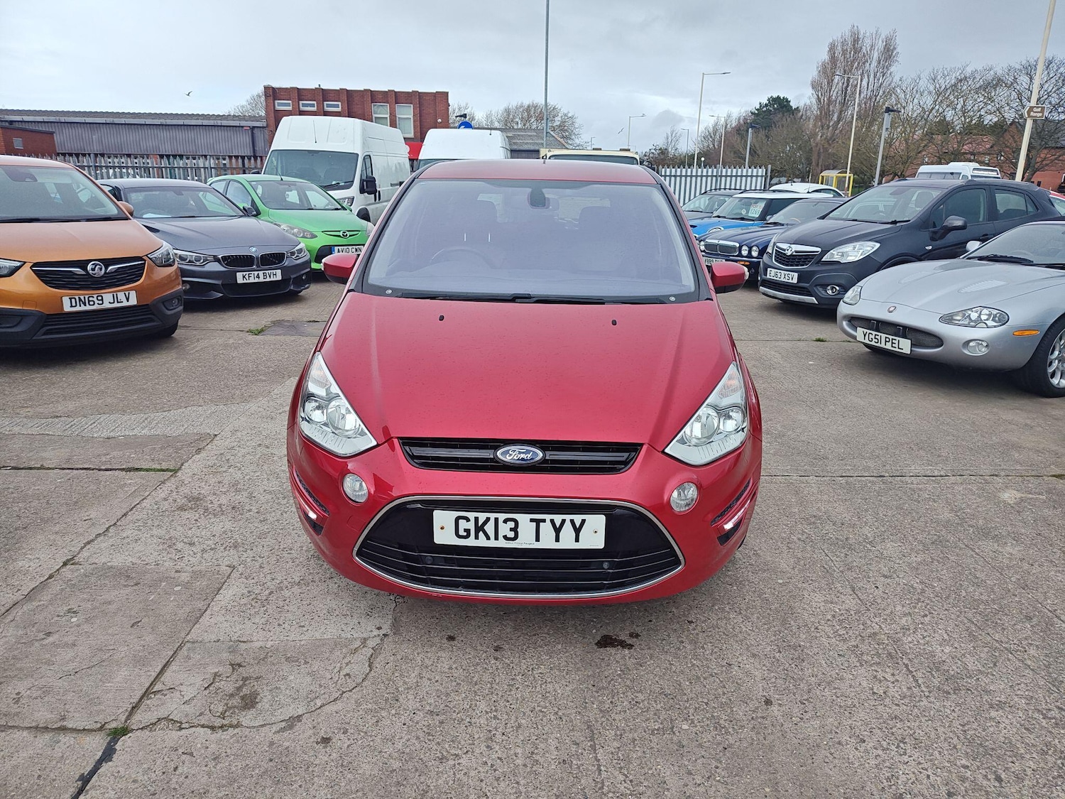 Used Ford S-Max 2013 for sale - 77883024: Photo 16