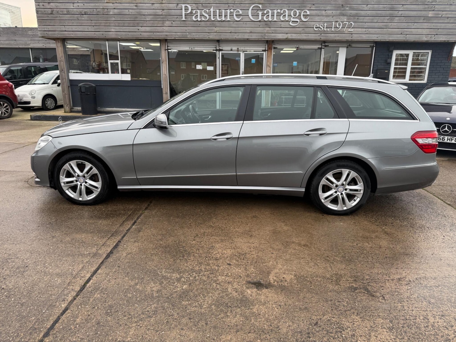 Used Mercedes-Benz E Class 2013 for sale - 77254876: Photo 19