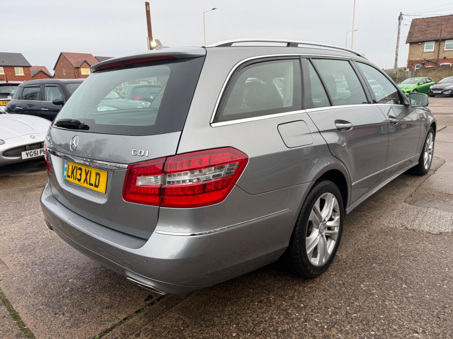 Used Mercedes-Benz E Class 2013 for sale - 77254876: Photo 3