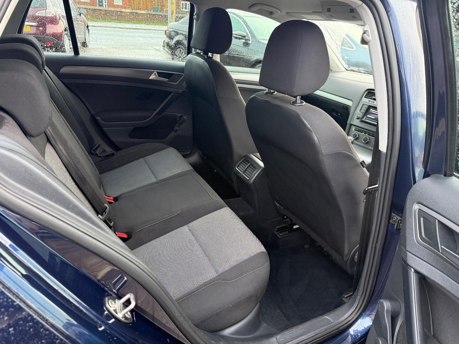 Used Volkswagen Golf 2014 for sale - 77120762: Photo 11