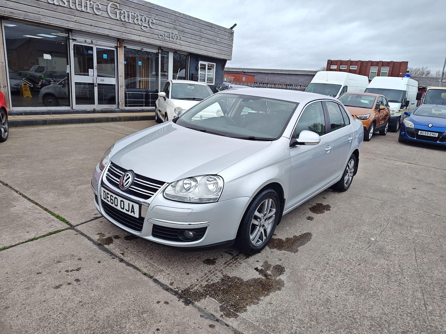 Used Volkswagen Jetta 2010 for sale - 77852844: Photo 15