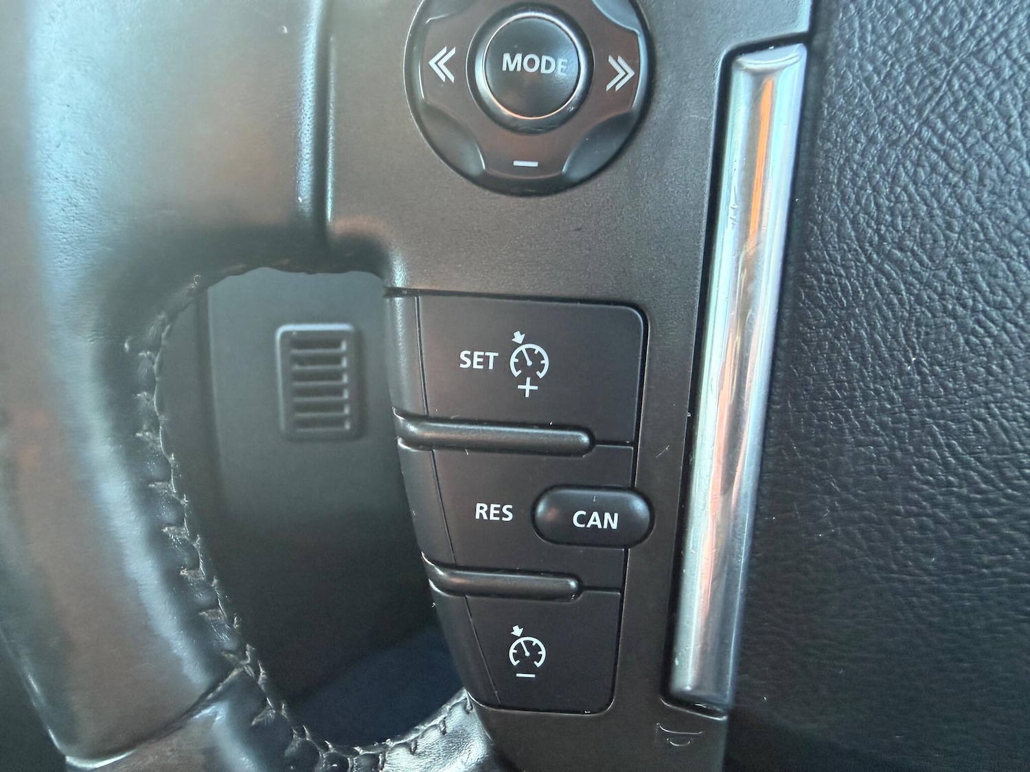 Used Land Rover Discovery 2011 for sale - 76898699: Photo 13