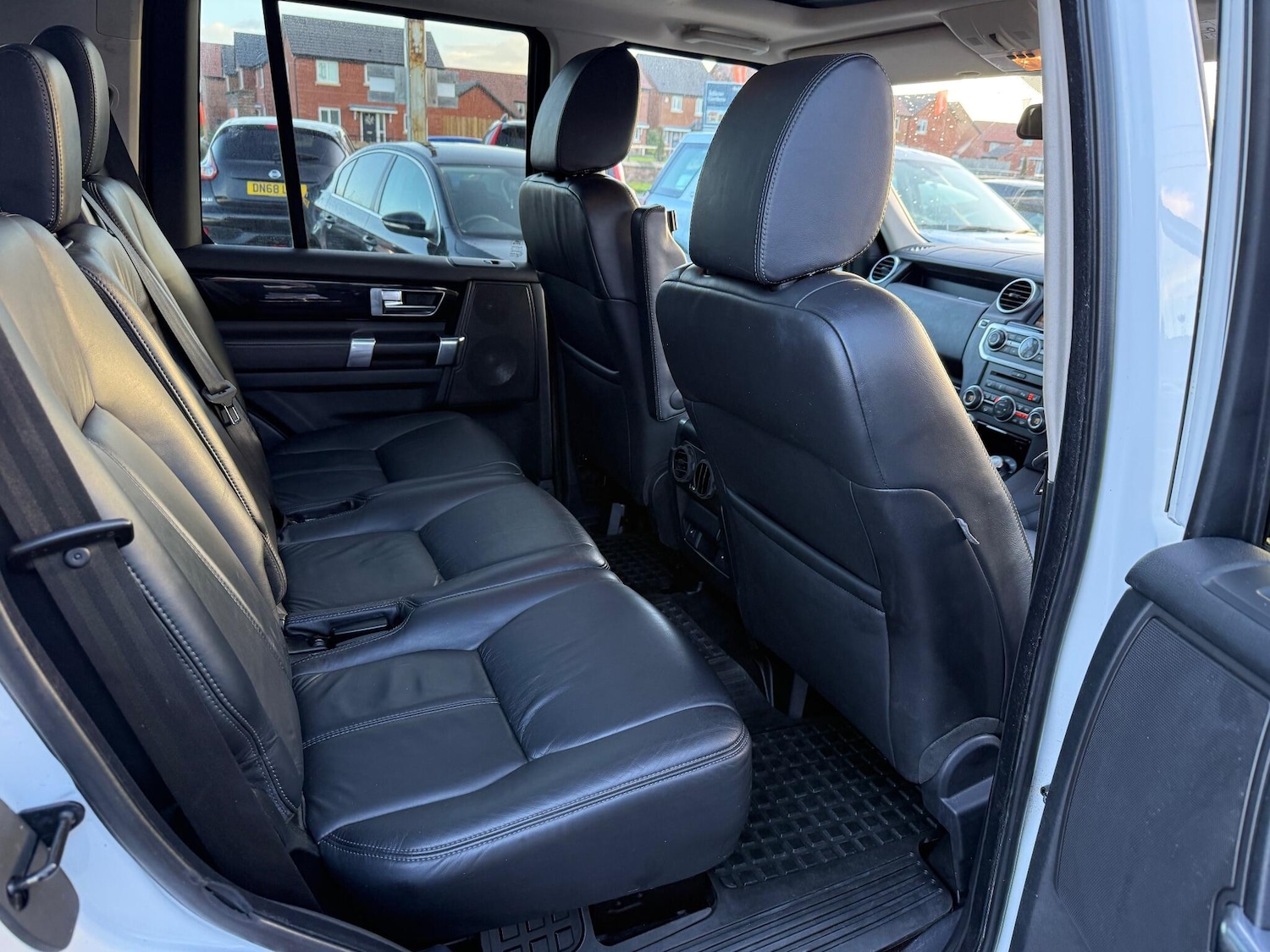 Used Land Rover Discovery 2011 for sale - 76898699: Photo 18