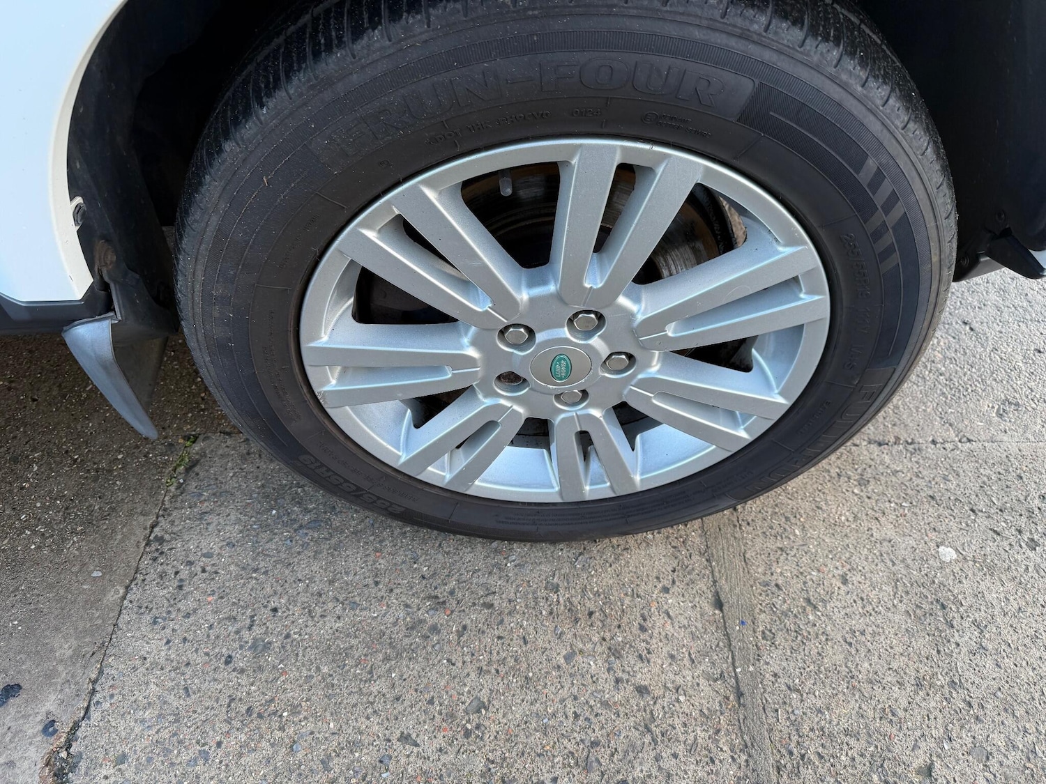 Used Land Rover Discovery 2011 for sale - 76898699: Photo 23