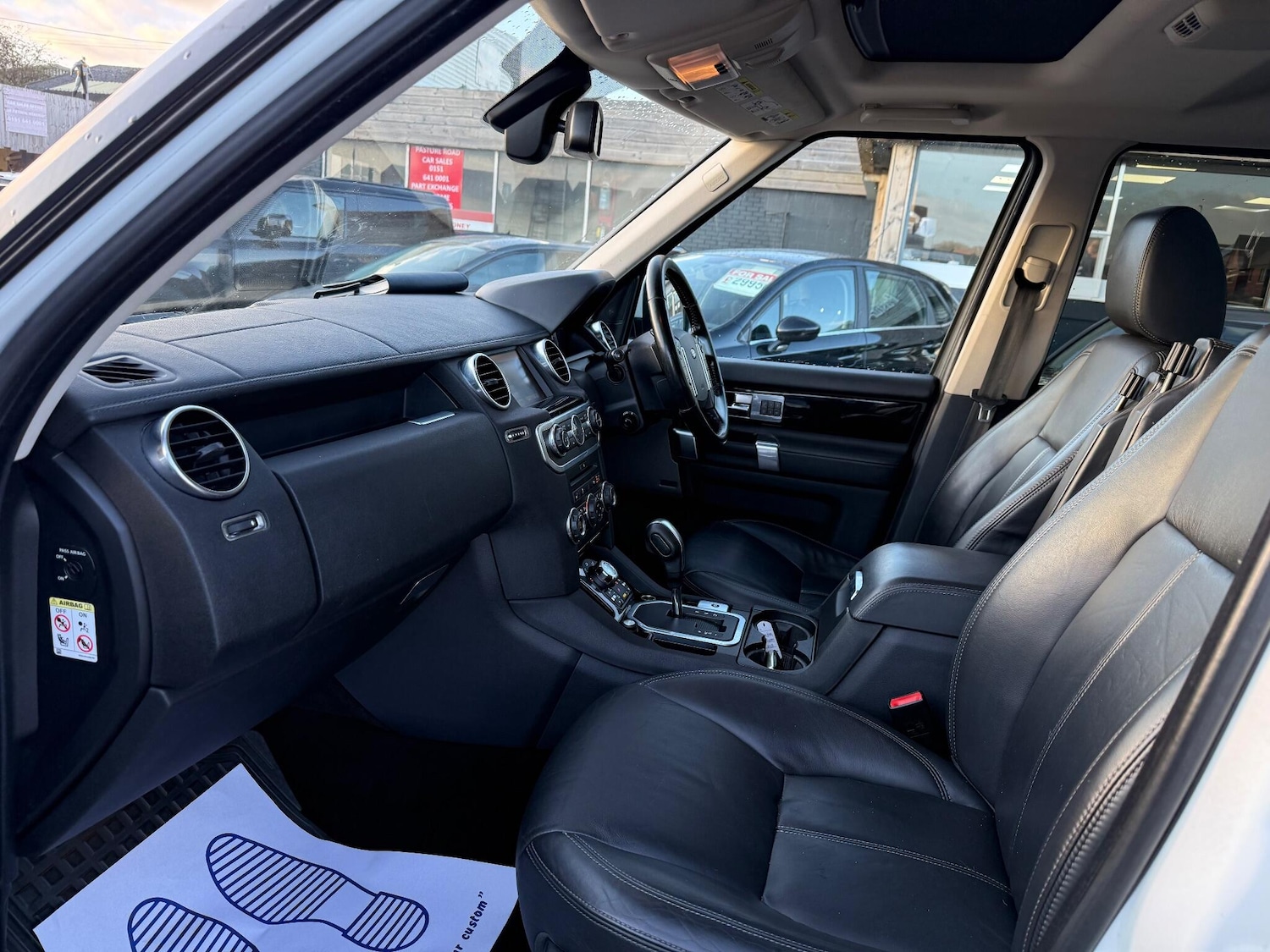 Used Land Rover Discovery 2011 for sale - 76898699: Photo 26