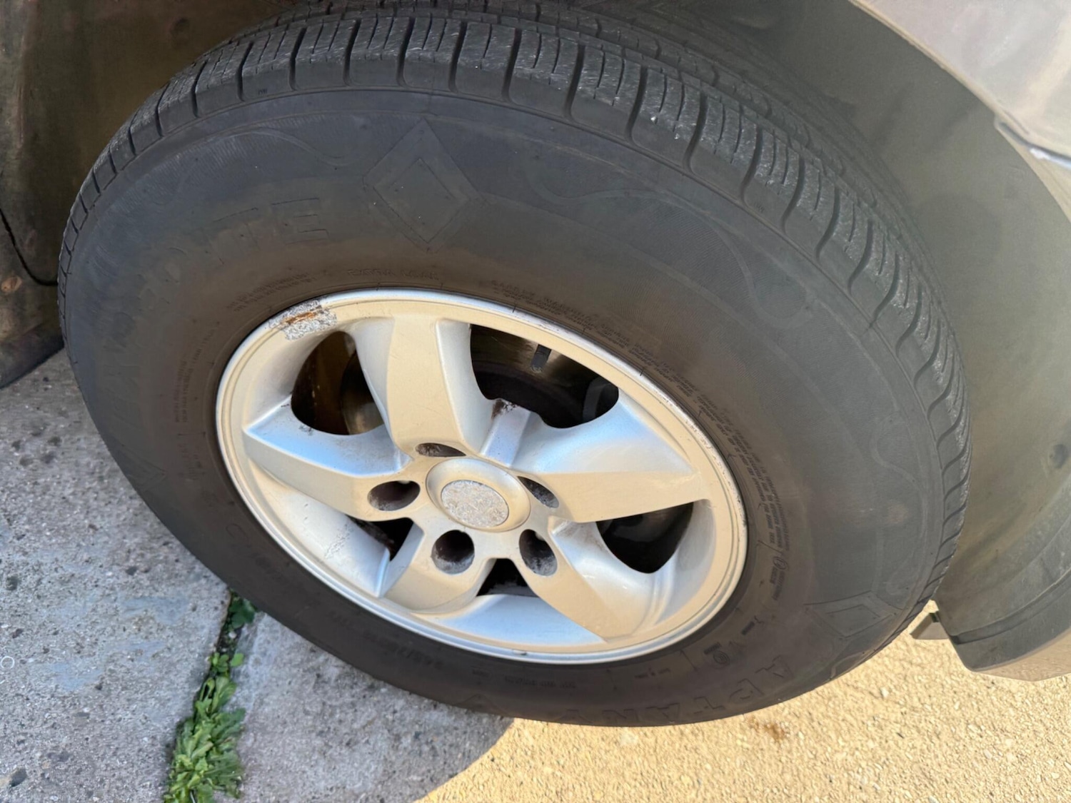 Used Kia Sorento 2006 for sale - 76360506: Photo 5