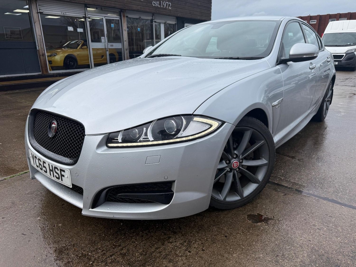 Used Jaguar XF 2015 for sale - 76886964: Photo 1
