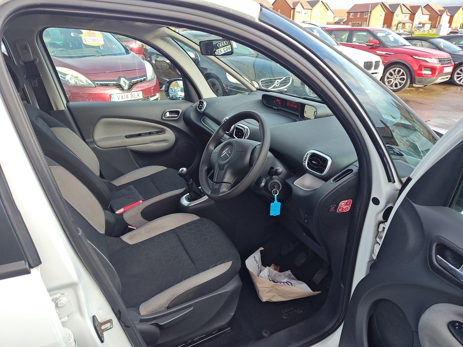 Used Citroen C3 Picasso 2011 for sale - 77549997: Photo 10