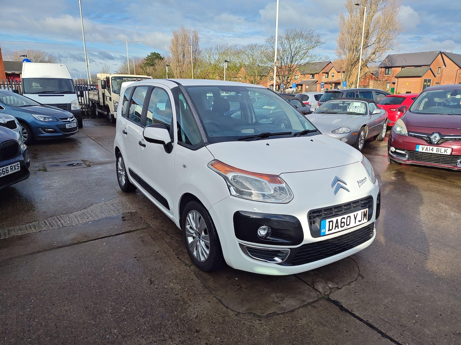 Used Citroen C3 Picasso 2011 for sale - 77549997: Photo 11