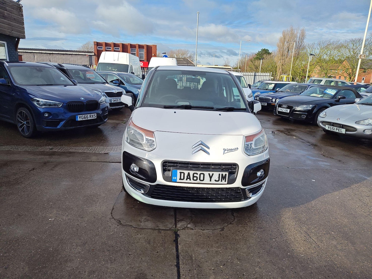 Used Citroen C3 Picasso 2011 for sale - 77549997: Photo 12