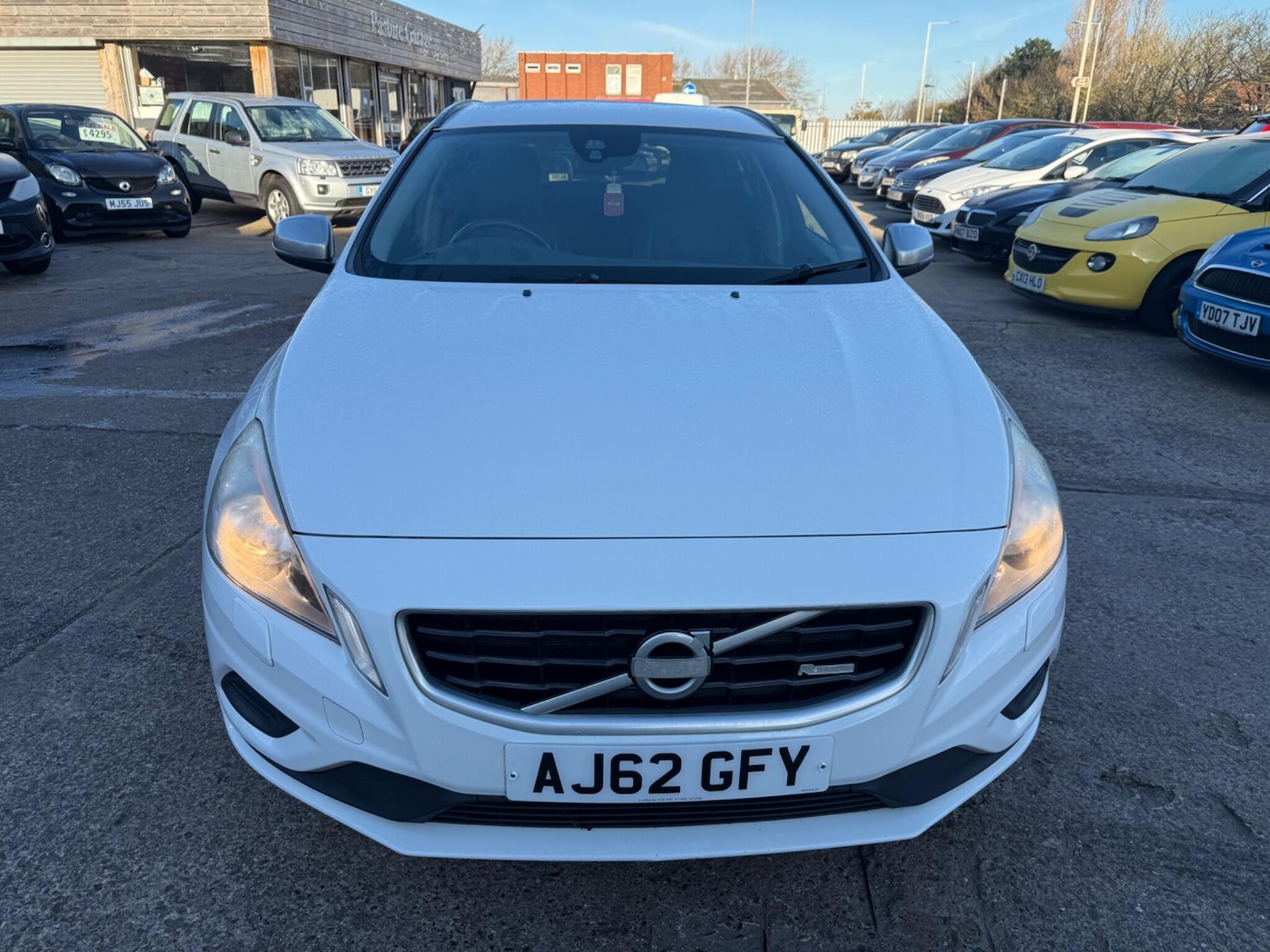 Used Volvo V60 2012 for sale - 76657530: Photo 16