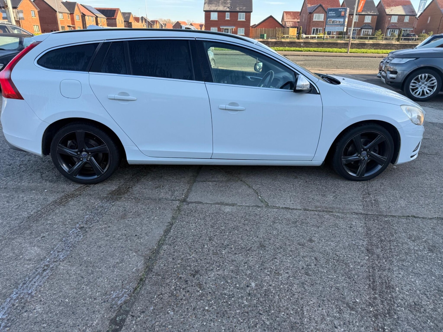 Used Volvo V60 2012 for sale - 76657530: Photo 19