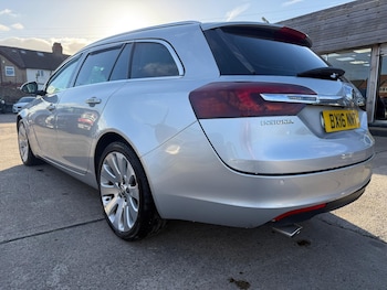 Used Vauxhall Insignia 2016 for sale - 77049931: Photo