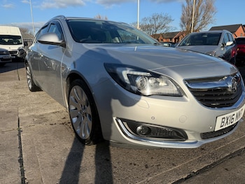 Used Vauxhall Insignia 2016 for sale - 77049931: Photo