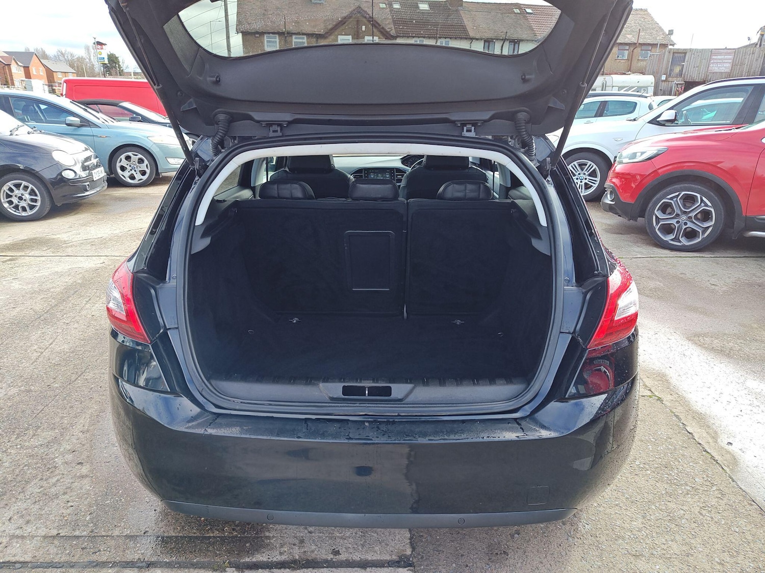 Used Peugeot 308 2014 for sale - 77783468: Photo 11