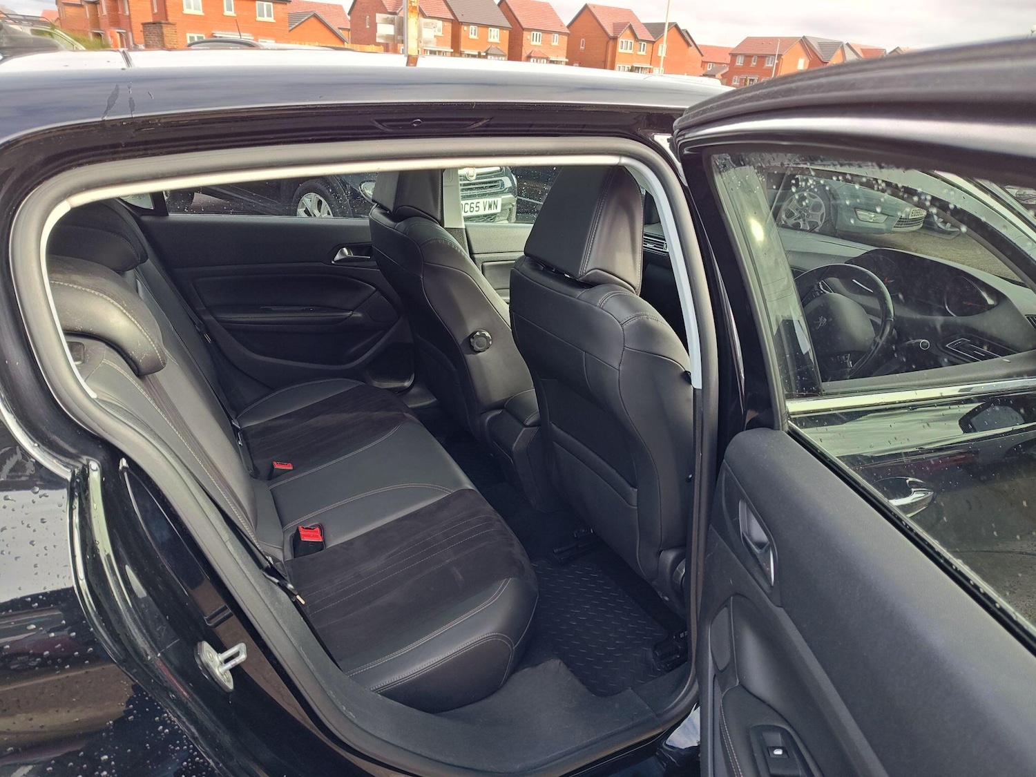 Used Peugeot 308 2014 for sale - 77783468: Photo 13