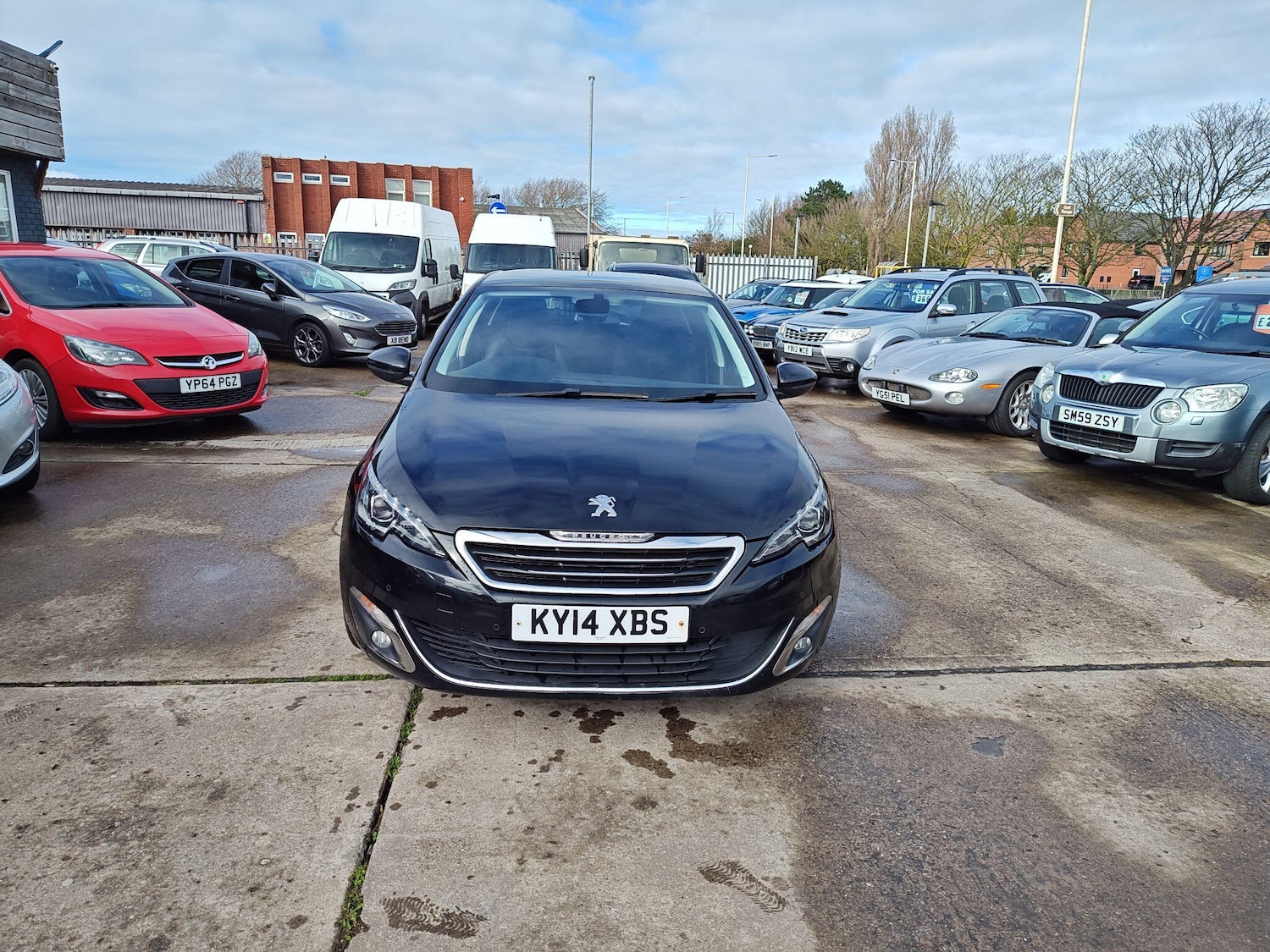 Used Peugeot 308 2014 for sale - 77783468: Photo 15