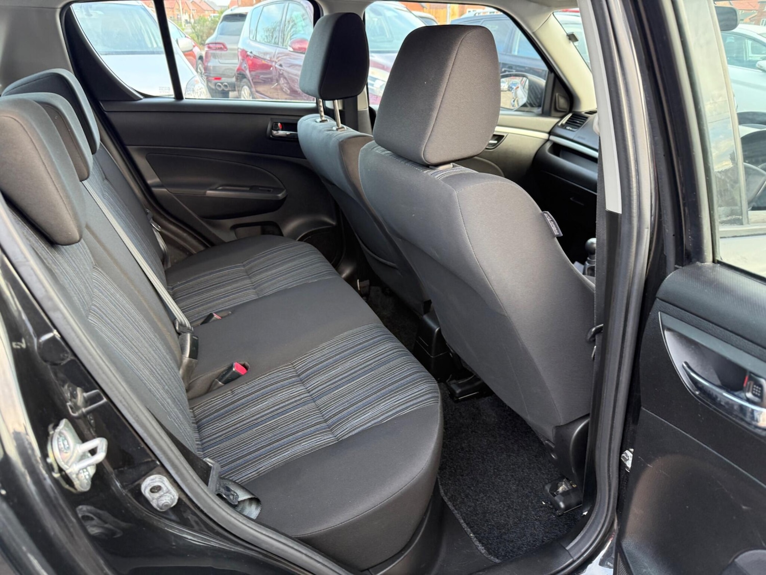 Used Suzuki Swift 2015 for sale - 76573045: Photo 12