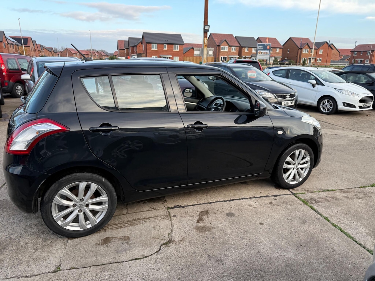 Used Suzuki Swift 2015 for sale - 76573045: Photo 18