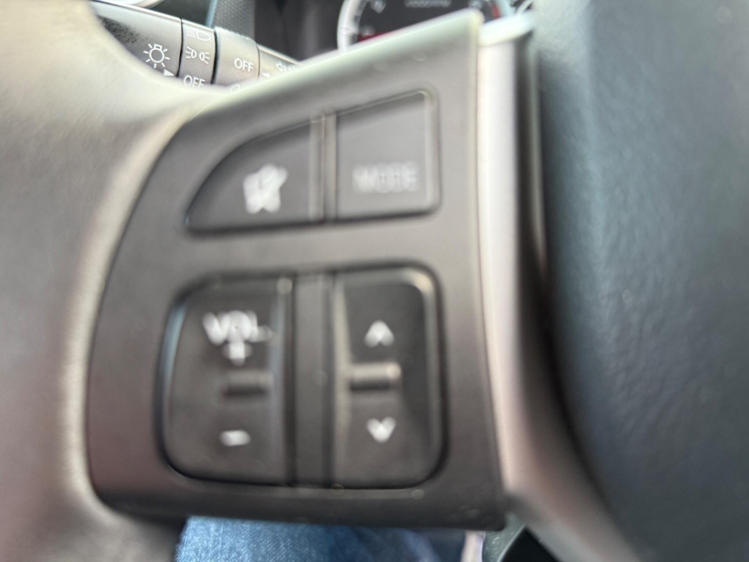 Used Suzuki Swift 2015 for sale - 76573045: Photo 7