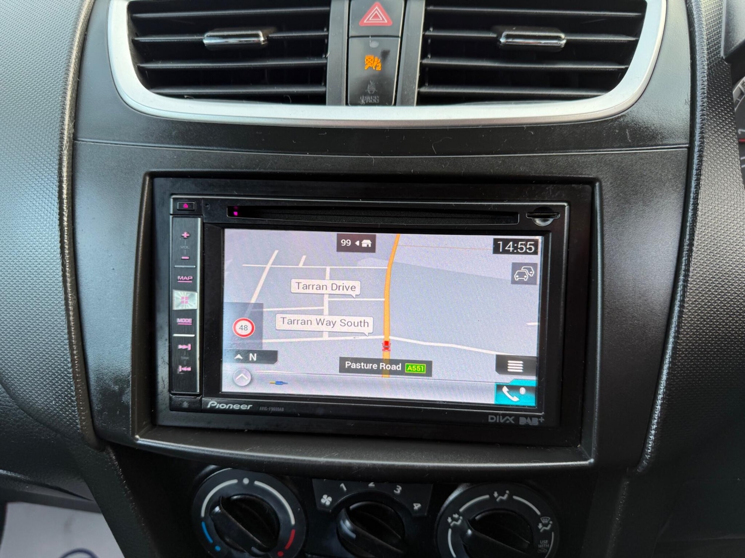 Used Suzuki Swift 2015 for sale - 76573045: Photo 9