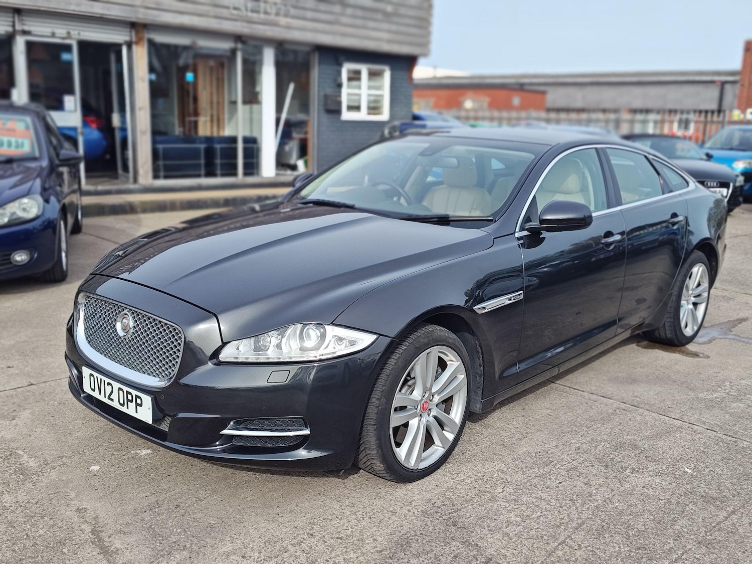 Used Jaguar XJ 2012 for sale - 78204912: Photo 18