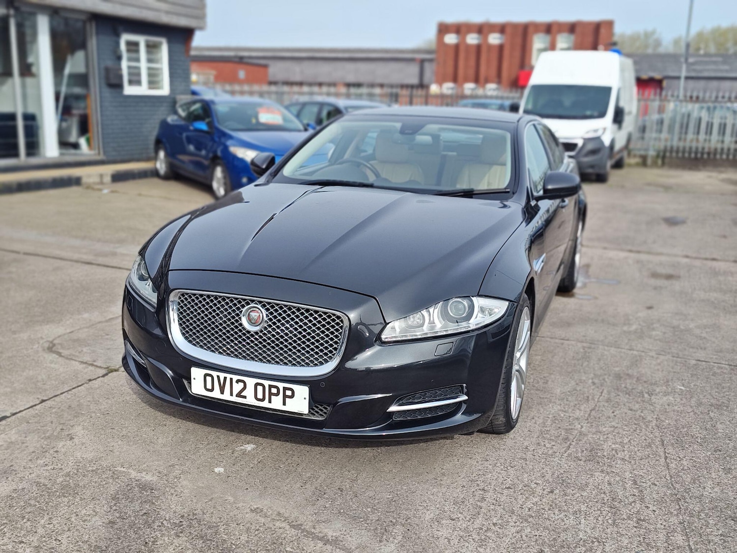 Used Jaguar XJ 2012 for sale - 78204912: Photo 19