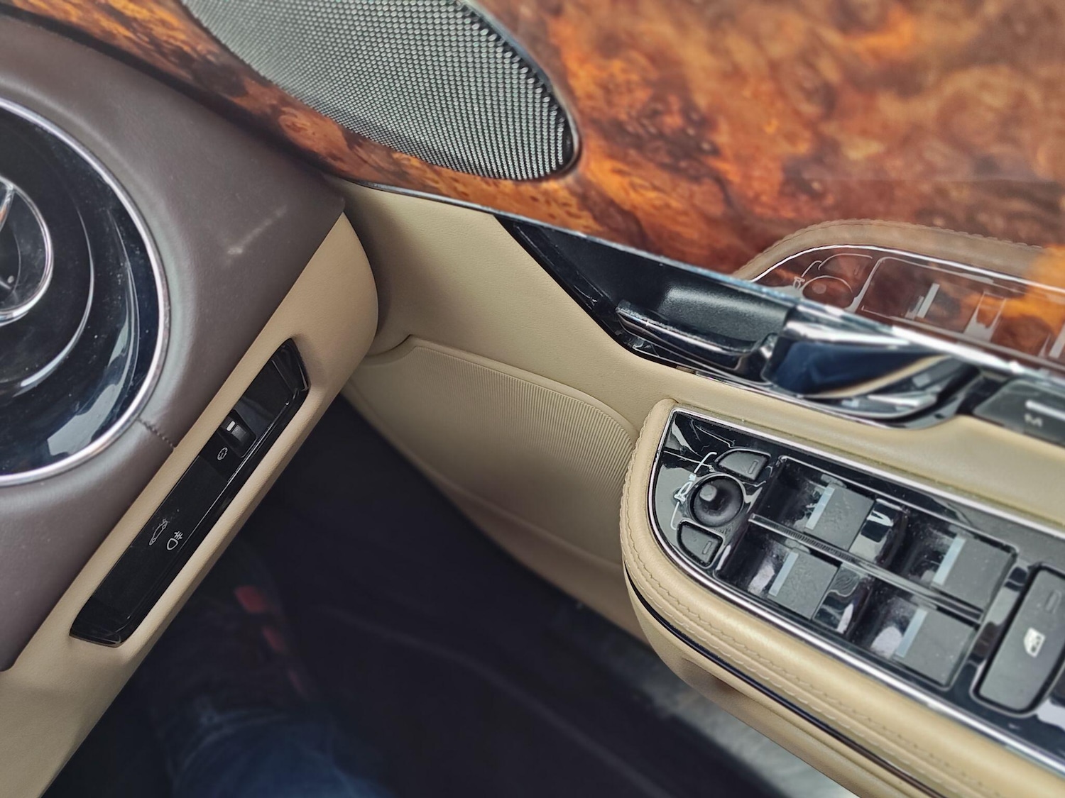 Used Jaguar XJ 2012 for sale - 78204912: Photo 6