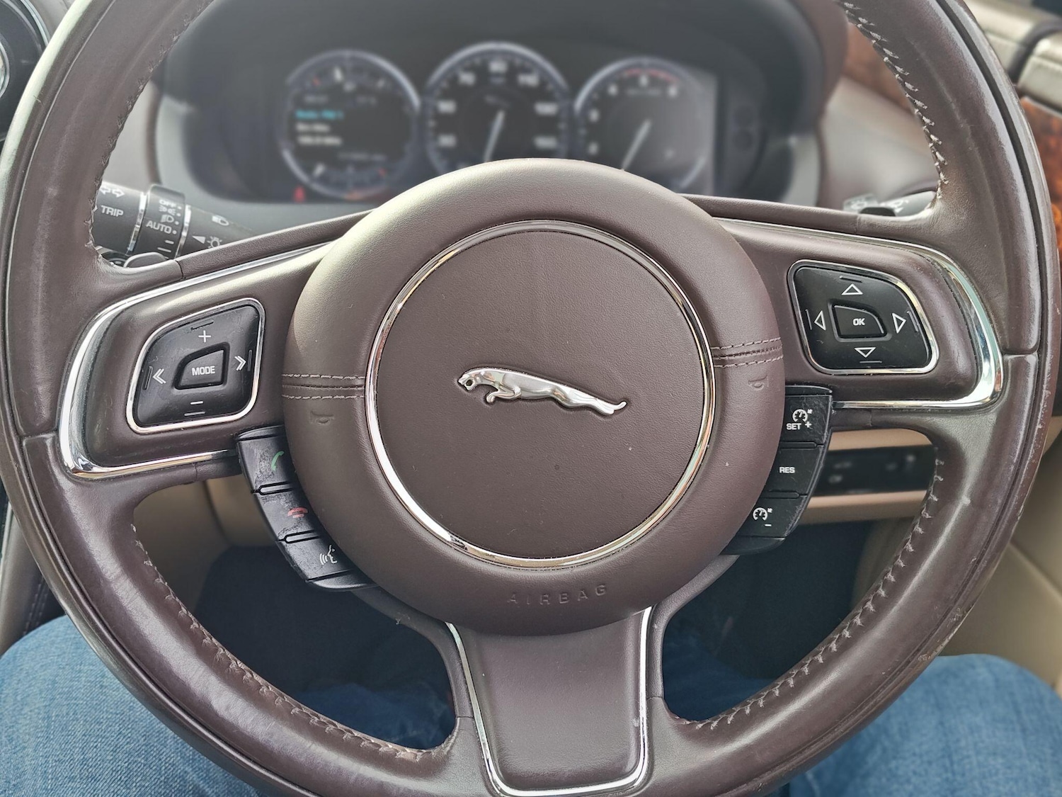 Used Jaguar XJ 2012 for sale - 78204912: Photo 7