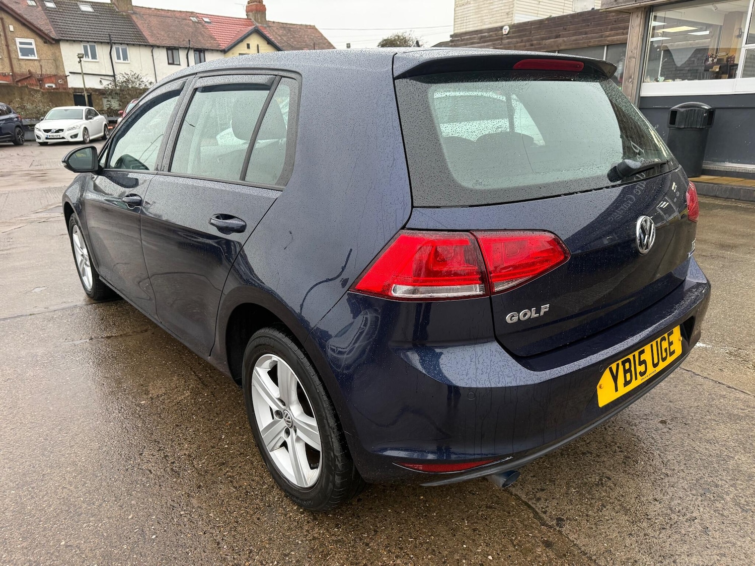 Used Volkswagen Golf 2015 for sale - 76995146: Photo 2