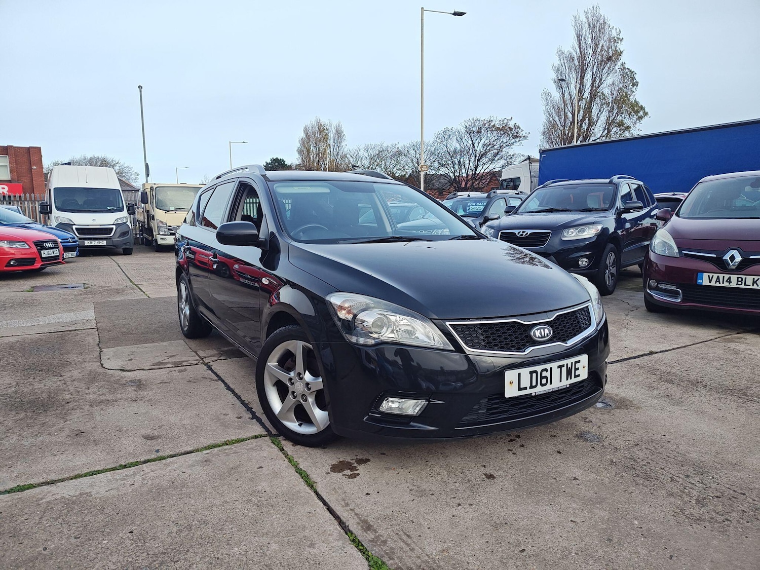 Used Kia Ceed 2012 for sale - 76422750: Photo 3
