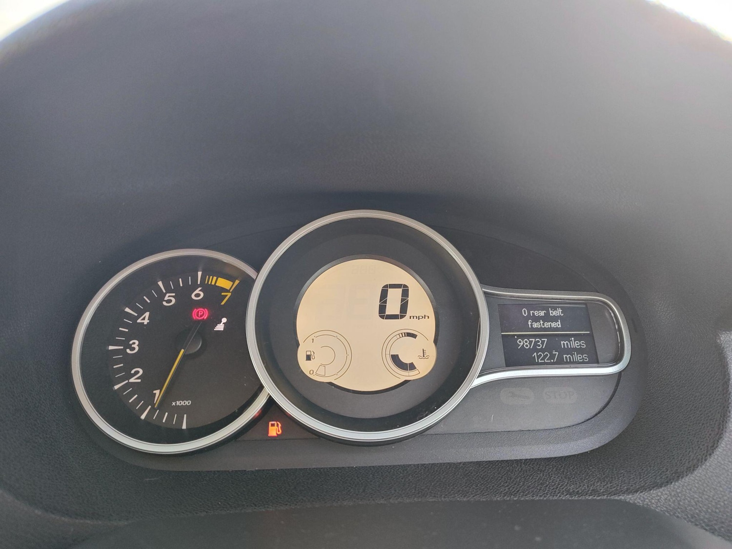 Used Renault Megane 2010 for sale - 78047815: Photo 10