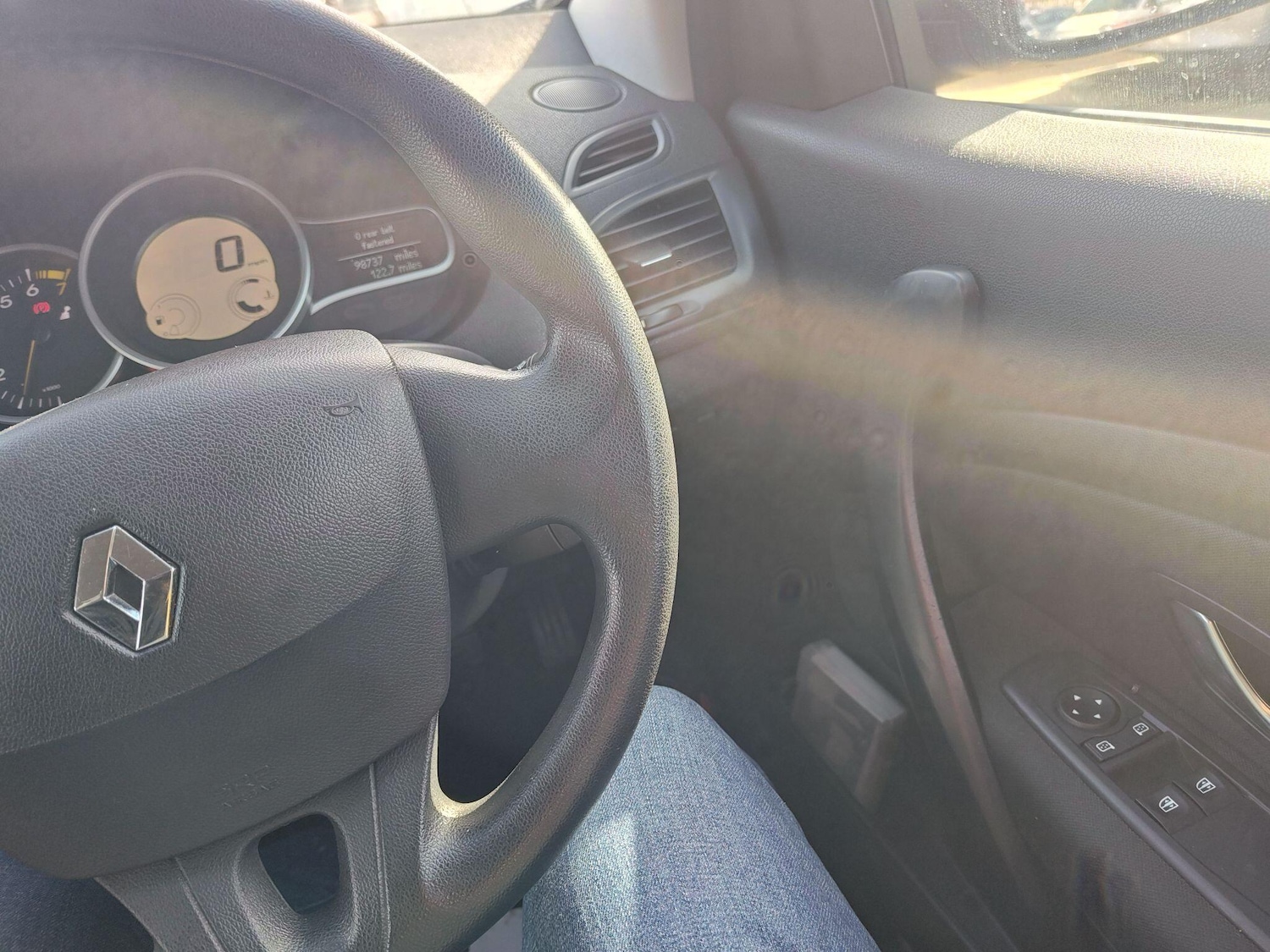 Used Renault Megane 2010 for sale - 78047815: Photo 5