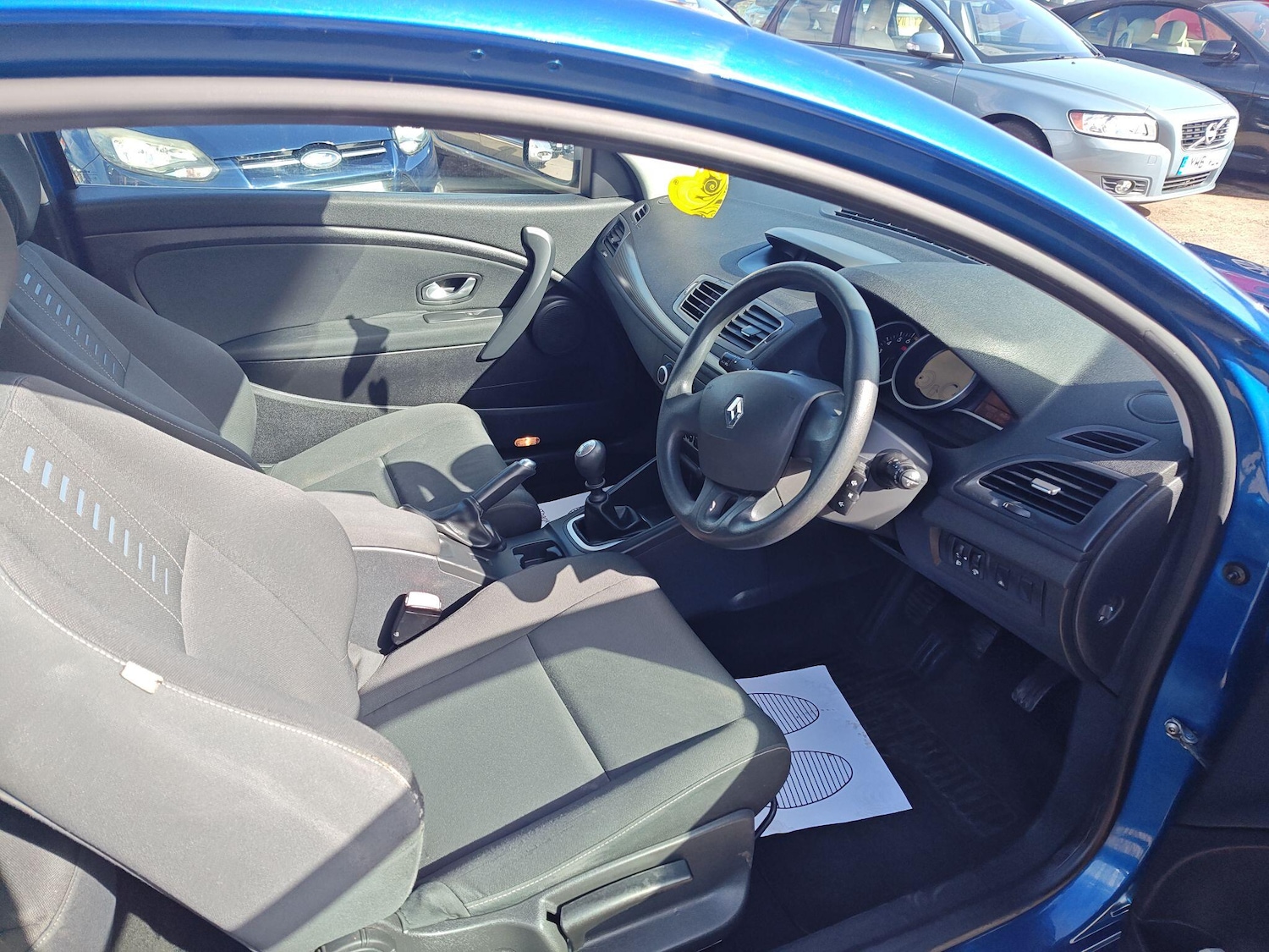 Used Renault Megane 2010 for sale - 78047815: Photo 9