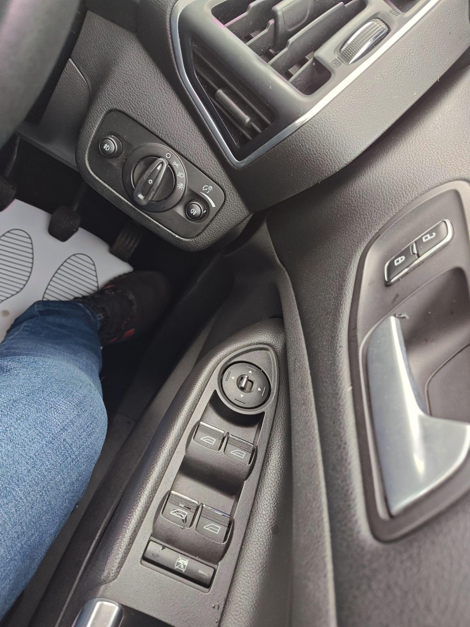 Used Ford Kuga 2013 for sale - 78047572: Photo 5