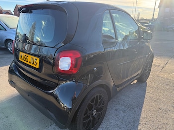 Used smart fortwo 2018 for sale - 76993227: Photo