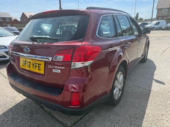 Used Subaru Outback 2012 for sale - 79034099: Photo